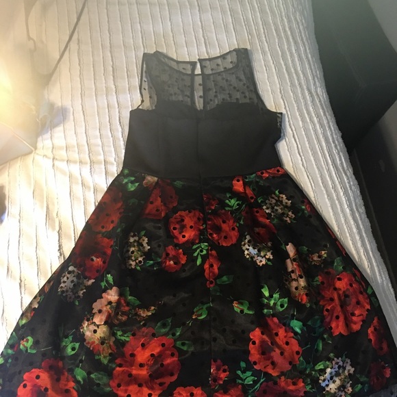 Dress - Picture 2 of 2